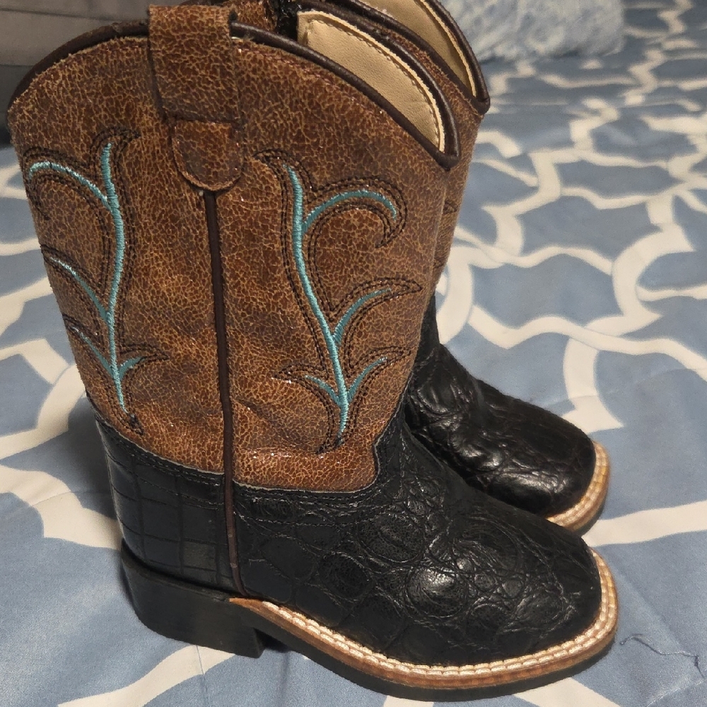 Old West Brown and Cream Leather Boots